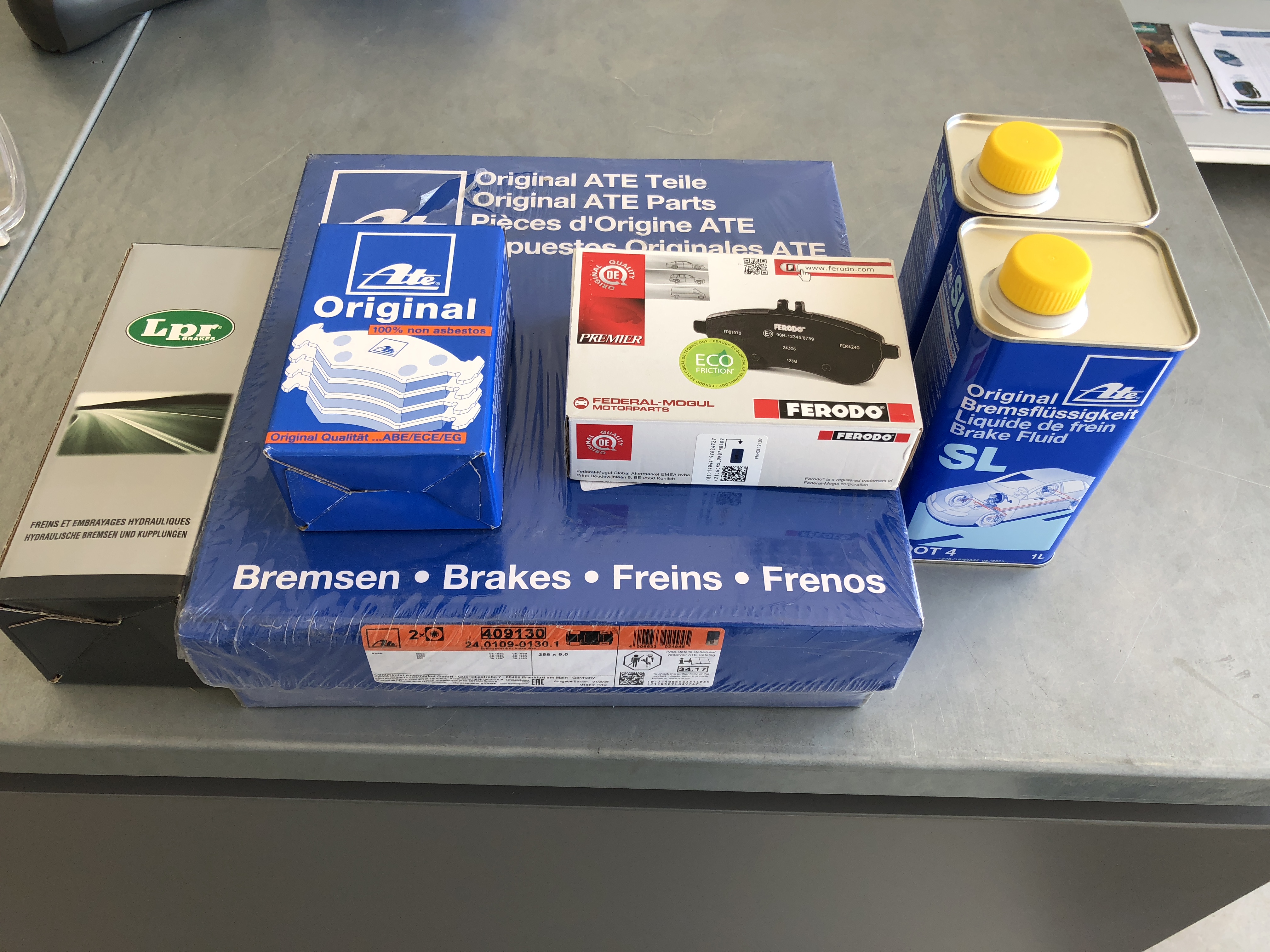 brakes parts.JPG/><br />
			<span class=